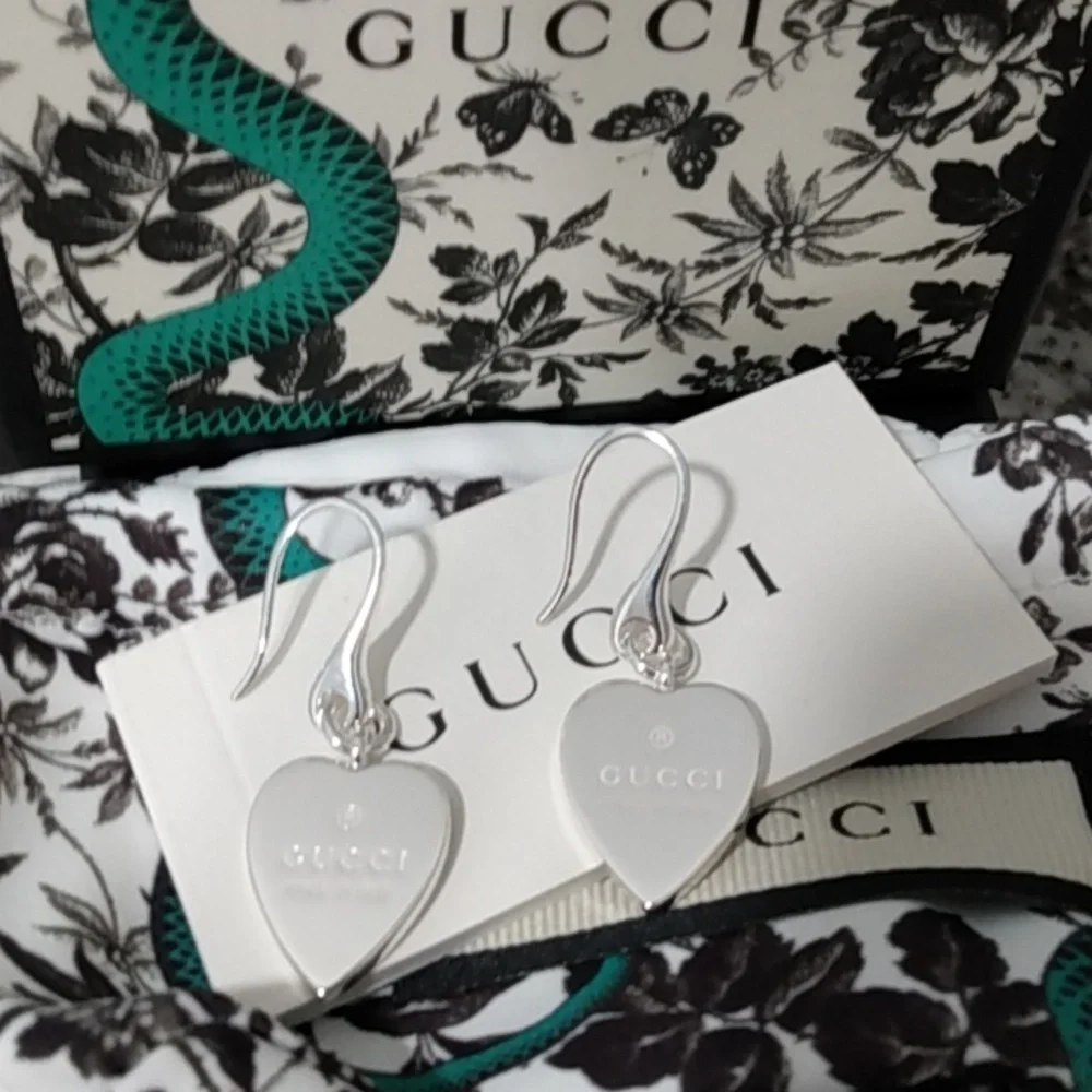 NEW, Gucci Sterling Silver Trademark Heart Dangle Earrings - Picture 16 of 16